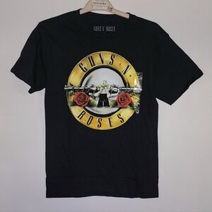 3/$15 NWOT Guns N Roses Black T-Shirt for Men Sz S